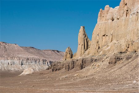 simsearch:879-09129349,k - Rock formations at Valley of the Caspian Depression, Aktau, Mangystau region, Kazakhstan Photographie de stock - Rights-Managed, Code: 879-09129343