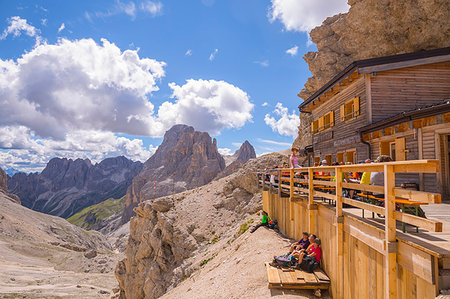 rosengarten - Rifugio Passo Principe, Vajolet valley, Dolomites, Fassa valley, Val di Fassa, Pozza di Fassa, Trento Province, Trentino Alto Adige, Italy Stockbilder - Lizenzpflichtiges, Bildnummer: 879-09188925