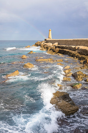 Northern Cyprus, Kyrenia, the lighthouse at the Kyrenia harbour Foto de stock - Con derechos protegidos, Código: 879-09188945