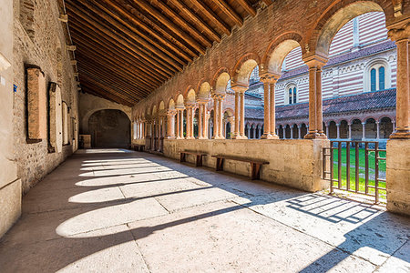 The cloister of st. Zeno Basilica. Verona, Veneto, Italy Stock Photo - Rights-Managed, Code: 879-09189034