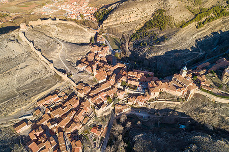 simsearch:879-09189071,k - Aerial view of the medieval town of Albarracin. Albarracin, Teruel, Aragon, Spain, Europe Stock Photo - Rights-Managed, Code: 879-09189092