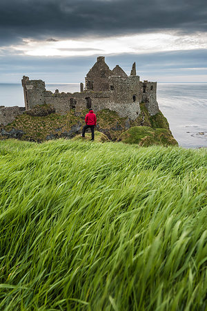 fortification - Dunluce Castle, County Antrim, Ulster region, Northern Ireland, United Kingdom. Stock Photo - Rights-Managed, Code: 879-09189105