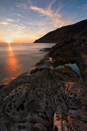 Sunset at Punta Pineda, Cinque Terre, municipality of Riomaggiore, La Spezia province, Liguria, Italy, Europe Photographie de stock - Rights-Managed, Code: 879-09189283