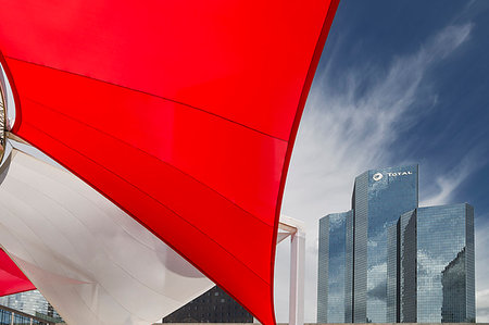 simsearch:879-09190980,k - La Defense, Paris, France, Europe. La Defense business district Photographie de stock - Rights-Managed, Code: 879-09189393