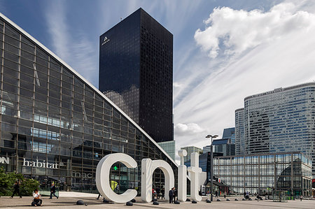 simsearch:879-09190980,k - La Défense, Paris, France, Europe. La Défense business district Photographie de stock - Rights-Managed, Code: 879-09189405