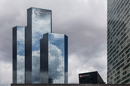 simsearch:879-09190980,k - La Défense, Paris, France, Europe. La Défense business district Photographie de stock - Rights-Managed, Code: 879-09189407