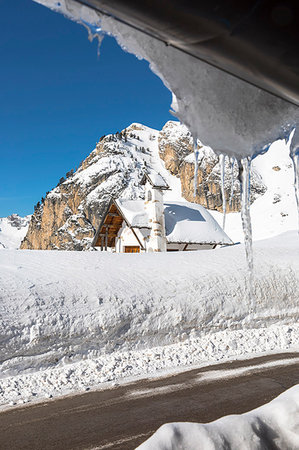 stalattite - Church of Passo Falzarego, Cortina d'Ampezzo village, Belluno district, Veneto, Italy Fotografie stock - Rights-Managed, Codice: 879-09189853