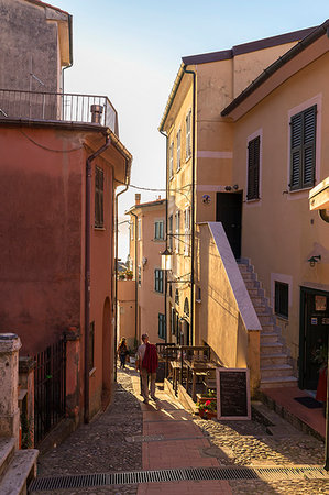 portovenere - Tellaro alley, Lerici village, La Spezia district, Liguria, Italy Photographie de stock - Rights-Managed, Code: 879-09189876