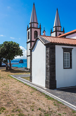Portugal, Azores, Pico, Madalena, Church of Santa Maria Madalena. Fotografie stock - Rights-Managed, Codice: 879-09189939