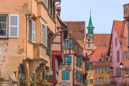 Colorful half timbered houses, Colmar, France Stockbilder - Lizenzpflichtiges, Bildnummer: 879-09189932