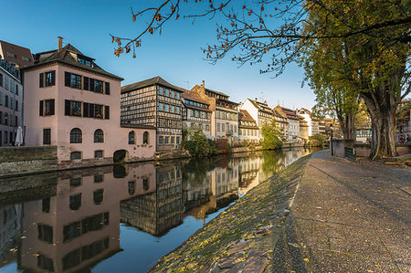 strasbourg - Petite France, Strasbourg district, Alsace, Grand Est region, Bas-Rhin, France Foto de stock - Con derechos protegidos, Código: 879-09190195