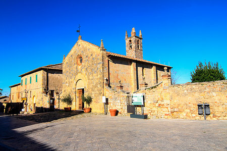 siena - The church of Monteriggioni. Siena, Tuscany, Italy. Foto de stock - Direito Controlado, Número: 879-09190277