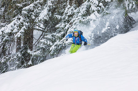 skitour - Freeride skier in Aosta Valley (Rhemes-Notre-Dame, Rhemes Valley, Aosta province, Aosta Valley, Italy, Europe) (MR) Stockbilder - Lizenzpflichtiges, Bildnummer: 879-09190342