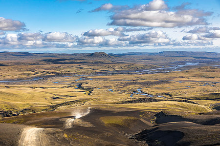 river and off road - Along the dirt road F208 towards Landmannalaugar (Southern Region, Iceland, Europe) Stock Photo - Rights-Managed, Code: 879-09190367