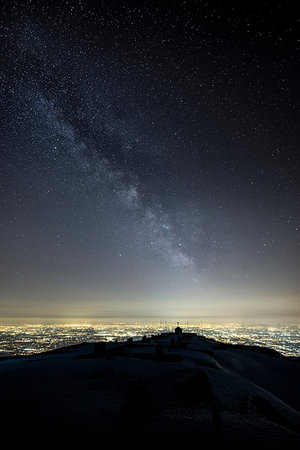 Monte Grappa, province of Treviso, Veneto, Italy, Europe. The Milky Way above the military memorial monument. Fotografie stock - Rights-Managed, Codice: 879-09190667