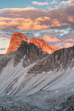 simsearch:6129-09086922,k - Sesto / Sexten, province of Bolzano, Dolomites, South Tyrol, Italy. Sunset at the Croda dei Toni Photographie de stock - Rights-Managed, Code: 879-09190772