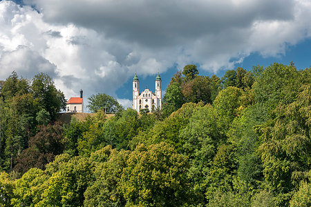 simsearch:879-09190561,k - Bad Tölz, Bad Tölz-Wolfratshausen district, Upper Bavaria, Germany, Europe. Leonard Chapel and the Church of the Holy Cross, Calvary Hill Photographie de stock - Rights-Managed, Code: 879-09190843