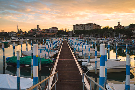 Clusane d'Iseo, Iseo lake, Brescia province, Lombardy, Italy, Europe. Foto de stock - Con derechos protegidos, Código: 879-09190894