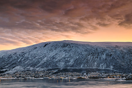 simsearch:879-09191299,k - Sunrise over Tromso - Troms county, Europe, Norway. Photographie de stock - Rights-Managed, Code: 879-09190965