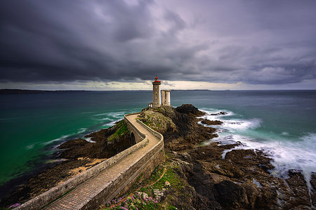 path not people not building not city - Petit Minou lightouse at sunset. Plouzané, Finistère, Brittany, France. Foto de stock - Con derechos protegidos, Código: 879-09190987