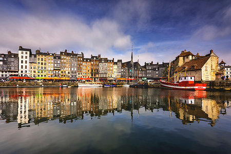 Honfleur, Normandy, France. Stockbilder - Lizenzpflichtiges, Bildnummer: 879-09190980