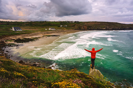 simsearch:879-09033314,k - Trespasses Bay in Cléden-Cap-Sizun at Dawn, Finistère, Bretagne, France. Photographie de stock - Rights-Managed, Code: 879-09190990