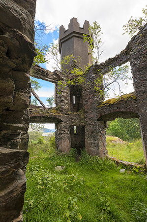 Ancient ruins of castle, Killarney National Park, County Kerry, Ireland Stock Photo - Rights-Managed, Code: 879-09191215