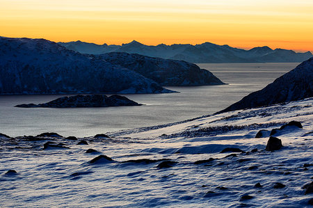 simsearch:879-09190950,k - View on the fiords from the slope of mount Brosmetind at sunset, Tromvik, Troms, Norway, Europe Photographie de stock - Rights-Managed, Code: 879-09191525