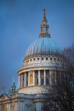 simsearch:879-09191666,k - The St. Paul Cathedral. London city, London, United Kingdom Foto de stock - Con derechos protegidos, Código: 879-09191673