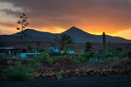 Sunrise at Lanzarote, Canary island, Spain, Europe Stock Photo - Rights-Managed, Code: 879-09191805
