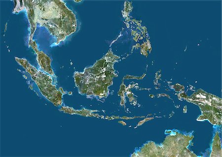 déboisement - Indonésie, Asie, véritable couleur Image Satellite avec bordure. Vue satellite de l'Indonésie (avec bordure). Cette image a été compilée à partir de données acquises par les satellites LANDSAT 5 & 7. Photographie de stock - Rights-Managed, Code: 872-06053273