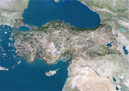 simsearch:872-06053421,k - Turkey, Asia, True Colour Satellite Image With Border And Mask. Satellite view of Turkey (with border and mask). This image was compiled from data acquired by LANDSAT 5 & 7 satellites. Foto de stock - Con derechos protegidos, Código: 872-06053325