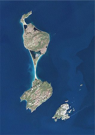 simsearch:872-06053331,k - Saint Pierre And Miquelon, français à l'étranger, en Amérique du Nord, True Image Satellite de la couleur. Vue satellite de l'archipel de Saint Pierre et Miquelon, un groupe de petites îles françaises dans l'océan Atlantique Nord. Cette image a été compilée à partir de données acquises par les satellites LANDSAT 5 & 7. Photographie de stock - Rights-Managed, Code: 872-06053416