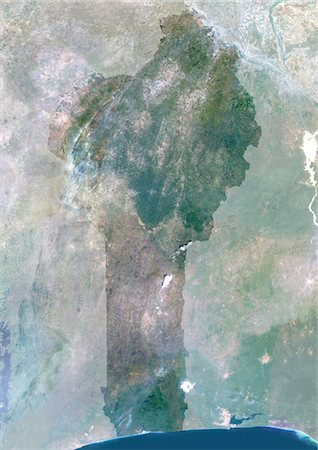 simsearch:872-06053479,k - Benin, Afrika, True Colour-Satellitenbild mit Maske. Satellitenaufnahme von Benin (mit Maske). Dieses Bild wurde aus Daten von Satelliten LANDSAT 5 & 7 erworbenen zusammengestellt. Stockbilder - Lizenzpflichtiges, Bildnummer: 872-06053457