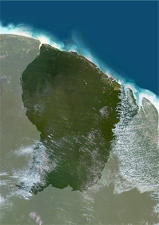 Guyane française, de français à l'étranger, en Amérique du Sud, véritable Image Satellite couleur avec masque. Vue satellite de la Guyane française à l'étranger (avec masque). Cette image a été compilée à partir de données acquises par les satellites LANDSAT 5 & 7. Photographie de stock - Rights-Managed, Code: 872-06053553