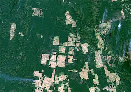 simsearch:872-06053794,k - Deforestation, Para, Brazil, In 2000, True Colour Satellite Image. True colour satellite image showing deforestation in Amazonia in the State of Para, Brazil. Image taken in 2000, using LANDSAT data. Foto de stock - Con derechos protegidos, Código: 872-06053791