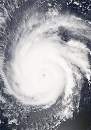 Hurricane Frances, Atlantic Ocean, On 30/08/2004, True Colour Satellite Image. Hurricane Frances on 30 August 2004 north of the Caribbean sea. True-colour satellite image using MODIS data. Foto de stock - Con derechos protegidos, Código: 872-06053835