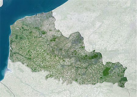 pas-de-calais - Vue satellite du Nord-Pas de Calais, France. Cette image a été compilée à partir de données acquises par les satellites LANDSAT 5 & 7. Photographie de stock - Rights-Managed, Code: 872-06160648