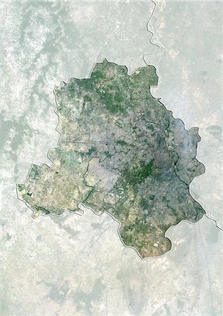 simsearch:872-06055335,k - Satellite view of Delhi, India. This image was compiled from data acquired by LANDSAT 5 & 7 satellites. Fotografie stock - Rights-Managed, Codice: 872-06160750