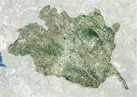 district d'evora - Vue satellite du district d'Evora, Portugal. Cette image a été compilée à partir de données acquises par les satellites LANDSAT 5 & 7. Photographie de stock - Rights-Managed, Code: 872-06160861