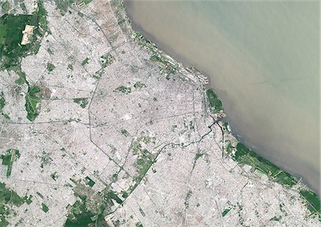 simsearch:872-08082712,k - Colour satellite image of Buenos Aires City Center, Argentina. Image taken on November 17, 2014 with Landsat 8 data. Foto de stock - Con derechos protegidos, Código: 872-08082710