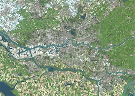 simsearch:872-08082740,k - Colour satellite image of Rotterdam, Netherlands. Image taken on September 17, 2014 with Landsat 8 data. Foto de stock - Con derechos protegidos, Código: 872-08082745