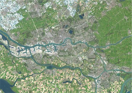 simsearch:872-08082731,k - Colour satellite image of Rotterdam, Netherlands. Image taken on September 17, 2014 with Landsat 8 data. Foto de stock - Con derechos protegidos, Código: 872-08082745