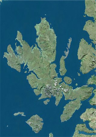 simsearch:872-08689453,k - Satellite view of the Isle of Skye, Scotland. It is the largest island in the Inner Hebrides of Scotland. The Cuillin mountains dominate the Isle of Skye. This image was compiled from data acquired by Landsat satellites. Foto de stock - Con derechos protegidos, Código: 872-08689444