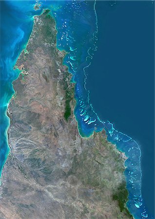 simsearch:872-08689423,k - Satellite view of the Northern Great Barrier Reef along the east coast of Cape York Peninsula in north Australia. This image was compiled from data acquired in 2014 by Landsat 8 satellite. Foto de stock - Con derechos protegidos, Código: 872-08689482