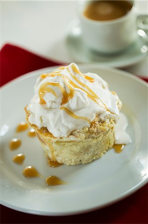 simsearch:872-08914934,k - Pastry with whipped cream and caramel, Wakefield Inn, Wakefield, NH. Stock Photo - Rights-Managed, Code: 872-08915016