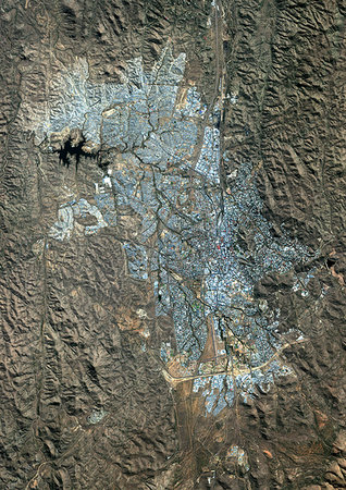 simsearch:872-09185863,k - Color satellite image of Windhoek, capital city of Namibia. Image collected on June 26, 2017 by Sentinel-2 satellites. Foto de stock - Con derechos protegidos, Código: 872-09185503