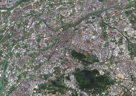 simsearch:872-09185545,k - Color satellite image of Dongguan, China. Image collected on November 01, 2017 by Sentinel-2 satellites. Photographie de stock - Rights-Managed, Code: 872-09185535