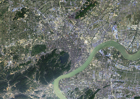 Color satellite image of Hangzhou, China. Image collected on October 13, 2015 by Landsat 8 satellites. Photographie de stock - Rights-Managed, Code: 872-09185539