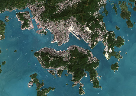 simsearch:872-09185544,k - Color satellite image of Hong Kong, China. The city is located on the eastern side of the Pearl River estuary. Image collected on November 01, 2017 by Sentinel-2 satellites. Photographie de stock - Rights-Managed, Code: 872-09185540